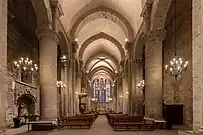 Nave interior.