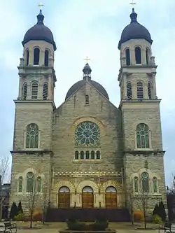 Basílica de San Adalberto, Grand Rapids, Michigan,  terminada en 1913