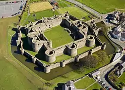 el uso del diseño concéntrico en los castillos de Beaumaris...