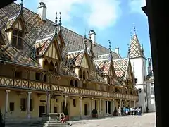 Hospital de Beaune (Gótico francés).