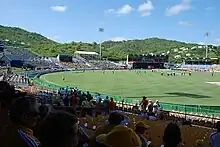 Vista lateral del estadio.