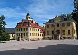 Kavaliershaüser en el castillo de Belvedere, donde se agrupan tres institutos: guitarra, canto y música de teatro