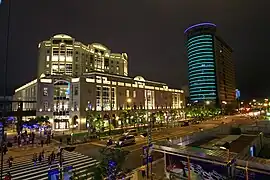 Bellavita Centro Comercial y de la CPC Edificio en Xinyi Área de Negocio.