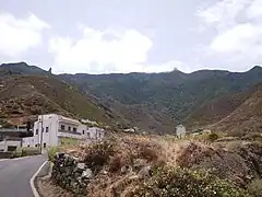 Valle de Benijo, con los roques de Anambro y Chinobre.