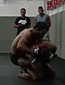 Entrenamiento de grappling (lucha) bajo la supervisión de Christophe Savoca y Daniel Woirin