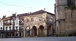 Casa Núñez y Palacio de Bendaña