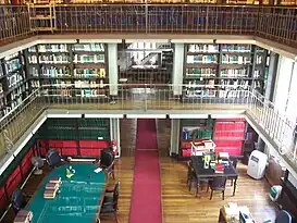 La Biblioteca del Congreso Nacional.