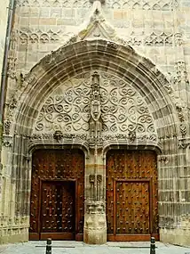 Puerta del Ángel (acceso al claustro), lado norte