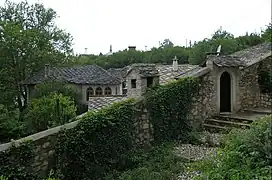 Ciudad historica de  Blagaj en el manantial Buna en el estilo otomano mediterráneo