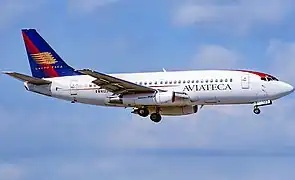 Boeing 737-300 de Aviateca con librea de Grupo Taca