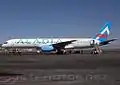 Boeing 757-2Y0 (XA-MTY) de Aladia en el Aeropuerto Internacional de la Ciudad de México.