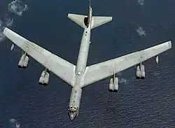 B-52, avión con ala en flecha.