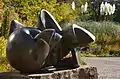 Escultura en el "Botanischer Garten der Universität Zürich".