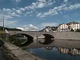 Bouillon, el puente (la Pont de France) sobre el río Semois