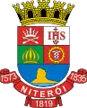 El escudo de Niterói honra a D. Pedro II, que elevó la entonces capital de Río de Janeiro a la categoría de Ciudad Imperial.