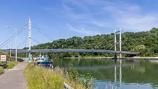 Puente en Heer-Agimont, a unos 200 m de la frontera franco-belga