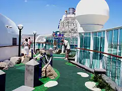 Campo de golf en el  Brilliance of the Seas