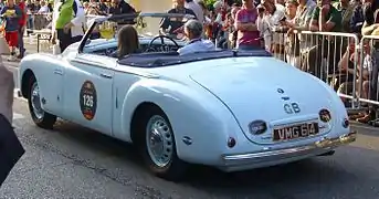 400 Farina (1949), cuyas líneas anticipan el Bristol 401