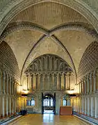 Decoración a base de arcadas ciegas. Sala capitular de la catedral de Bristol, Inglaterra.