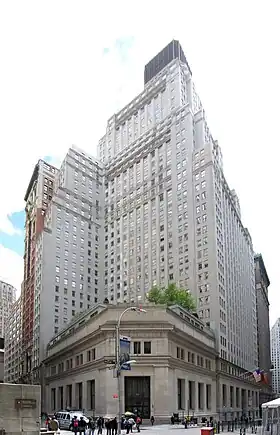 Photograph of 23 Wall Street, with 15 Broad Street behind it