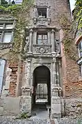 Portal en el patio del Hôtel de Guillaume de Bernuy (1540-1544, Nicolas Bachelier).