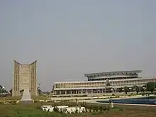 Buildings in Lomé (6717151255).jpg