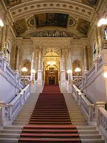 Burgtheater (entrada principal).