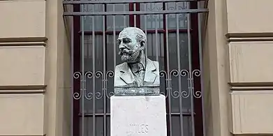 Busto del escritor