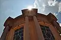 Cúpula del Templo de San Nicolás de Tolentino vista al Sol.