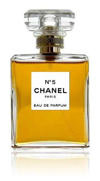 Chanel n.º 5, quizá el perfume más famoso de la historia.