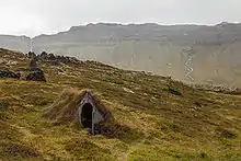 Cabaña subterránea en la región de Búðahraun (Islandia).