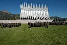 Netsch fue el arquitecto jefe de la Academia de la Fuerza Aérea de los Estados Unidos, Incluida la distintiva Capilla de los Cadetes, que se ve aquí.