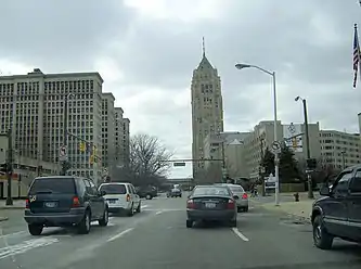 El Fischer Building y el Cadillac Place