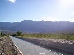 Canal de riego en Pocito