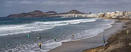 Vista de Las Canteras desde la trasera del Auditorio Alfredo Kraus