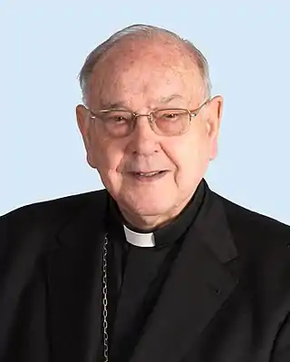 Fernando Sebastián Aguilar, C.M.F. (1929-2019); Cardenal presbítero de Santa Ángela de Merici (2014-2019). Arzobispo emérito desde 2007. Obispo de León (1979–1983). Secretario general de la Conferencia Episcopal Española (1982-1988). Obispo coadjutor de Granada (1988-1993). Arzobispo de Pamplona y obispo de Tudela (1993-2007). Vicepresidente de la Conferencia Episcopal Española (1993-1999).