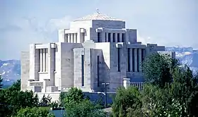 Templo de Alberta por Hyrum Pope y Harold Burton, 1913