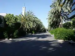 Calle de Gregorio Gea, con la parroquia y el Colegio de San Juan Bosco.