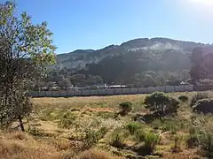 Sierra de Zacualtipan al este del estado.