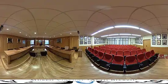 Casa Consistorial - Salón de plenos y galería de alcaldes