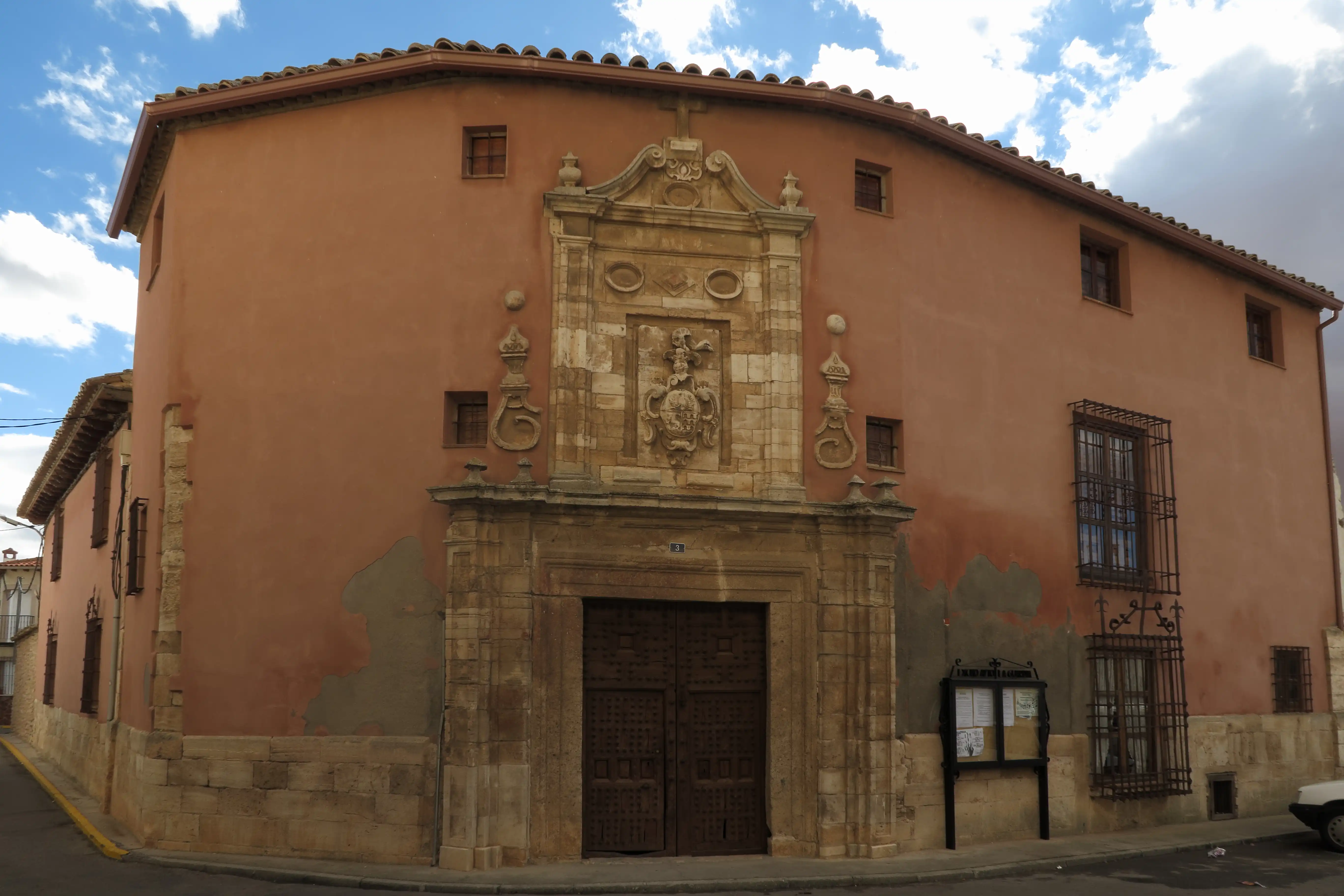 Fachada de la casa museo de La Guardia, Casa de los Jaenes.