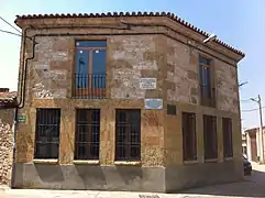 Antiguas escuelas de San Marcial