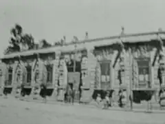 Fotografía incluida en un libro de Silvester Baxter, tomada en 1893.