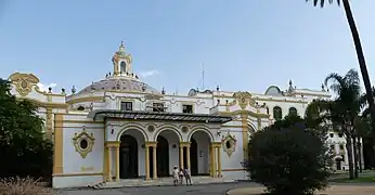 Fachada noroeste del edificio.