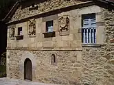 Casona blasonada en Dobres (Vega de Liébana).