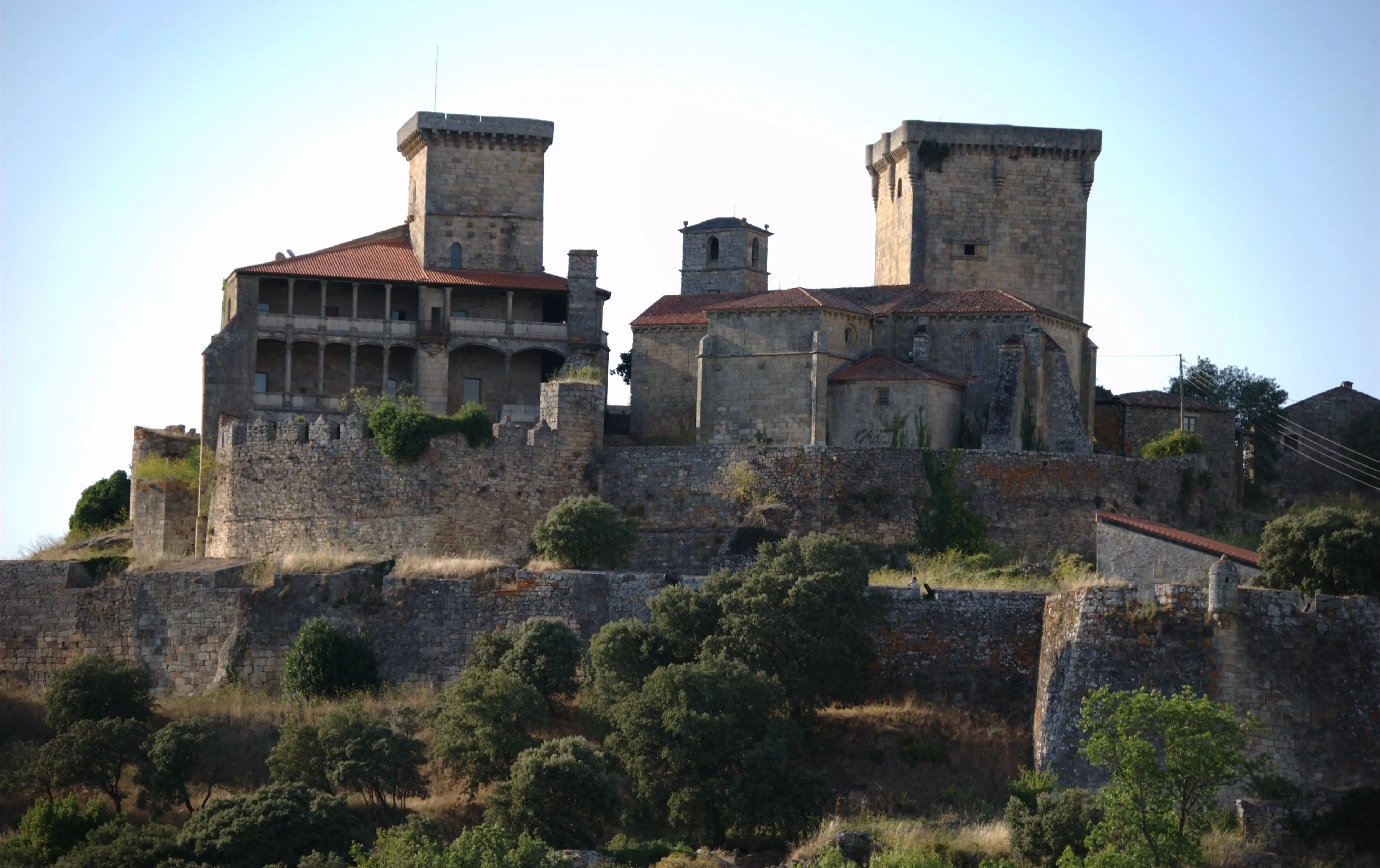 Vista del complejo de la fortaleza-palacio.