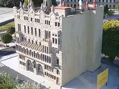 Maqueta del edificio, en Cataluña en Miniatura