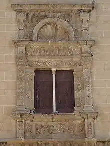 Ventana de la Catedral.