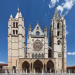 Fachada de la catedral de León