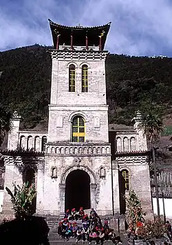 Iglesia del Sagrado Corazón de Tsedro (diócesis de Kangding)